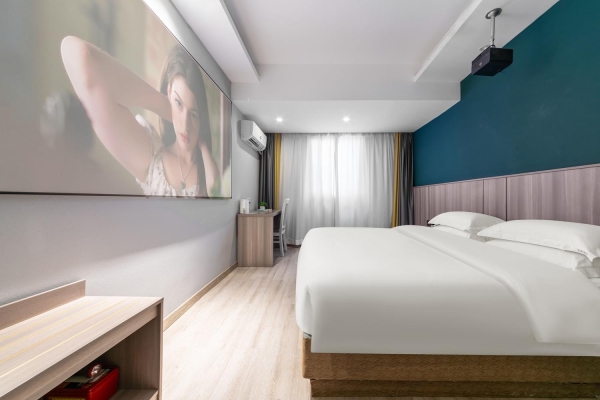 赤峰市解放街酒店電話號碼-第1張圖片