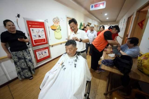 赤峰金太陽美發(fā)電話號碼查詢-第1張圖片