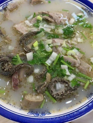 赤峰鋼鐵街羊雜湯店電話號碼-第1張圖片