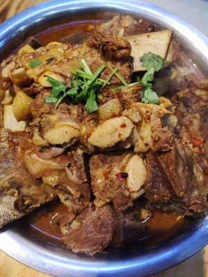 赤峰霍家牛骨頭鍋店電話號碼-第1張圖片