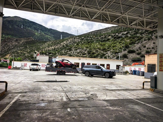 赤峰拖板車電話-第1張圖片