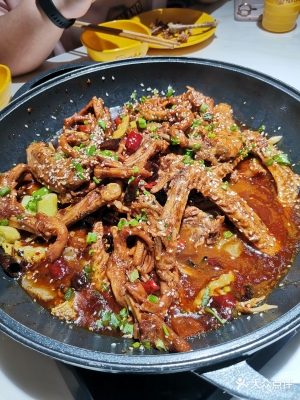 赤峰鴨戀蝦火鍋店電話號碼-第1張圖片