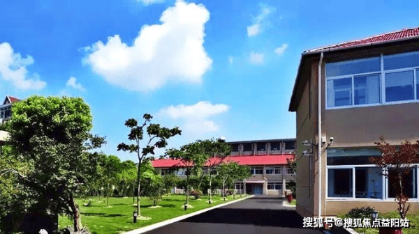 赤峰小玉工作室電話地址查詢(xún)-第1張圖片