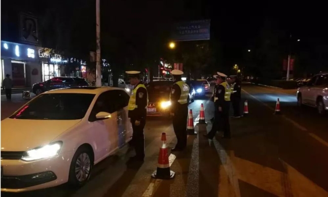 赤峰佳琪找車電話號碼查詢-第1張圖片