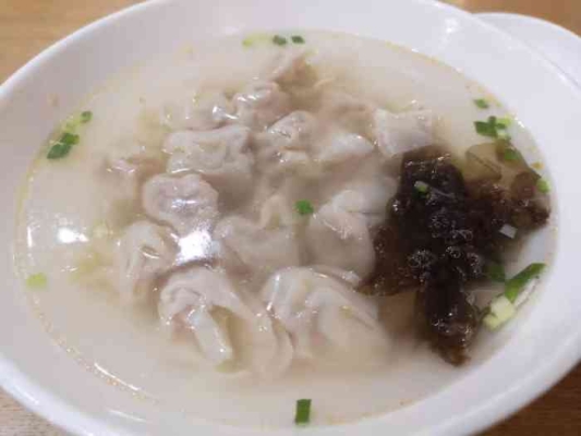 赤峰步行街菜包店電話號碼-第1張圖片