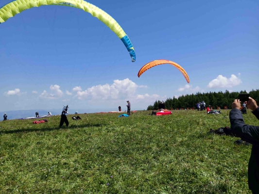 赤峰南山滑翔傘基地電話號(hào)碼-第1張圖片