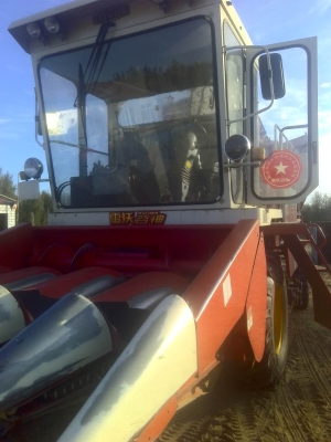 赤峰帶車收割機(jī)出租電話號(hào)碼-第1張圖片