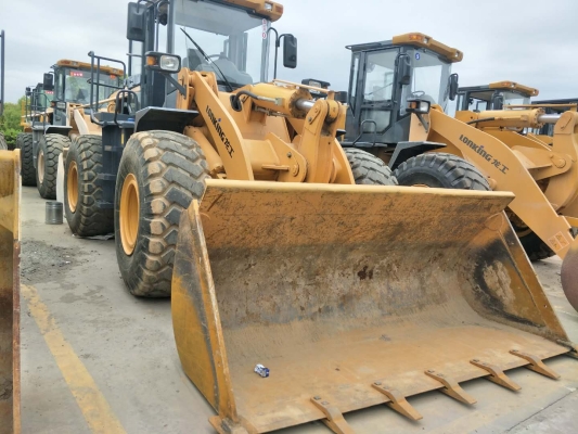 赤峰老劉二手鏟車轉(zhuǎn)讓電話號碼-第1張圖片