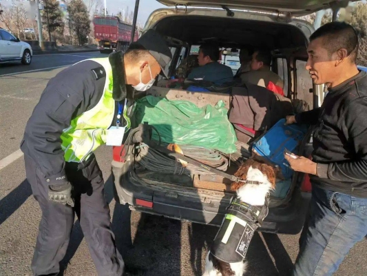 赤峰面包車(chē)專(zhuān)修店地址電話(huà)號(hào)碼-第1張圖片