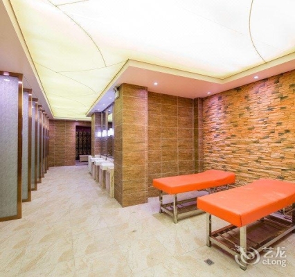 赤峰酒店游泳館電話號(hào)碼多少-第1張圖片