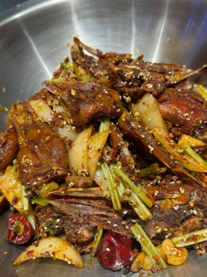 赤峰吃貨干鍋鴨頭店電話號碼-第1張圖片