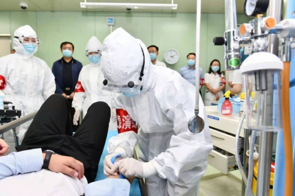 赤峰市醫(yī)院感染科主任電話號碼-第1張圖片