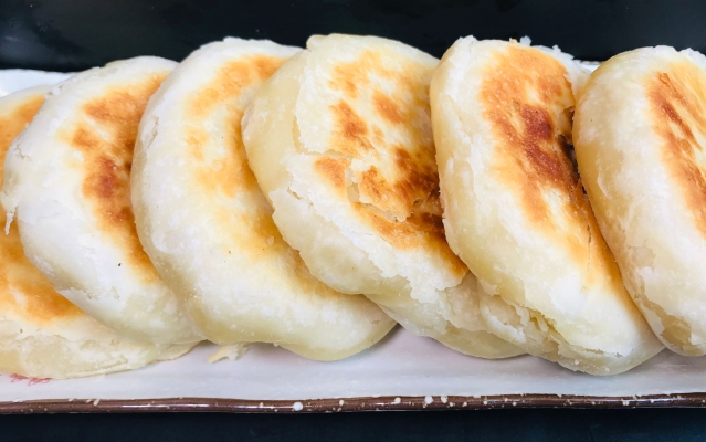 赤峰哪賣糖火燒好吃啊電話多少-第1張圖片