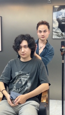 赤峰凱文理發(fā)店地址電話號碼-第1張圖片