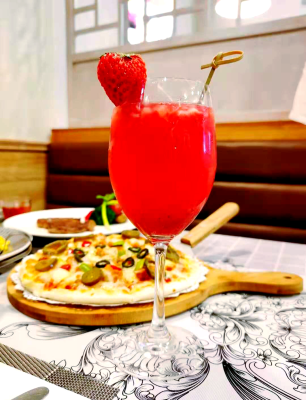 赤峰迪克碼頭西餐廳電話號(hào)碼-第1張圖片