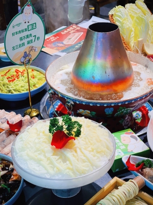 赤峰宏發(fā)肉業(yè)涮鍋店電話號碼-第1張圖片