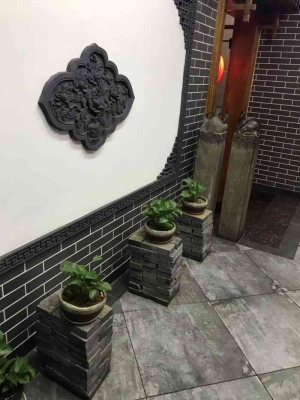 赤峰伍號酒館地址查詢電話號碼-第1張圖片