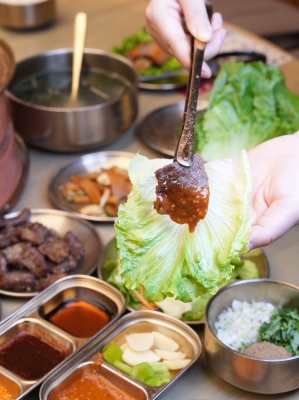 赤峰烤肉店老板電話號碼多少-第1張圖片