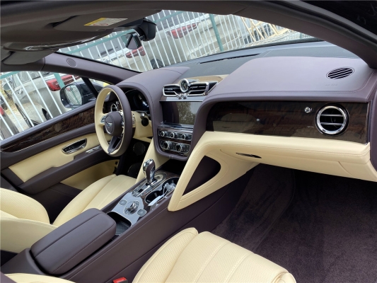 赤峰賓利車隊電話號碼多少號-第1張圖片