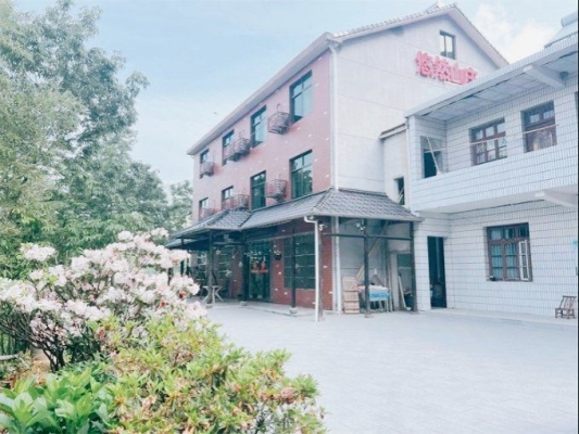 赤峰悠然山莊民宿電話多少號(hào)-第1張圖片