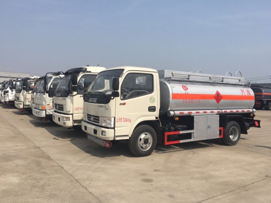 赤峰油罐車?yán)很嚦鲎怆娫捥?hào)碼-第1張圖片