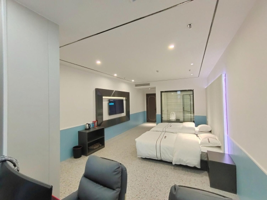 赤峰暴風(fēng)電競(jìng)酒店電話多少號(hào)-第1張圖片