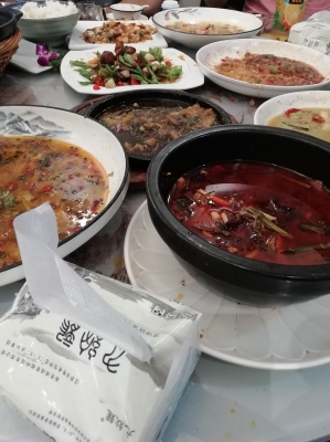 赤峰三層銅鍋飯店電話號(hào)碼-第1張圖片