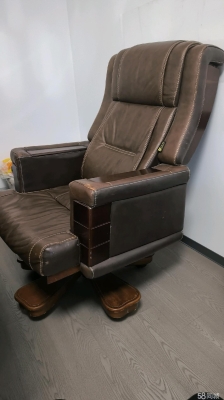 赤峰二手鐵凳子轉(zhuǎn)讓電話號碼-第1張圖片