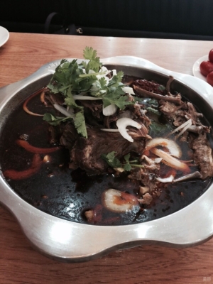 赤峰賣羊的電話是多少號啊-第1張圖片