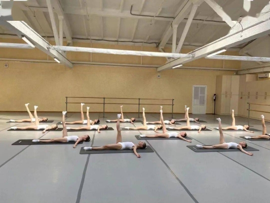 赤峰市芭蕾培訓(xùn)中心電話號(hào)碼-第1張圖片