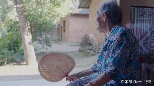 赤峰賣鞋墊老奶奶電話號碼是多少-第1張圖片