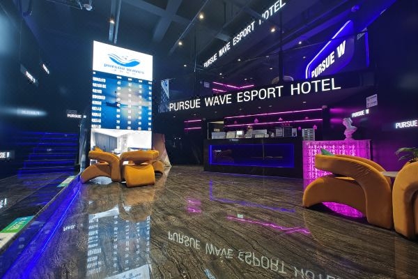 赤峰步行街電競酒店電話號(hào)碼-第1張圖片