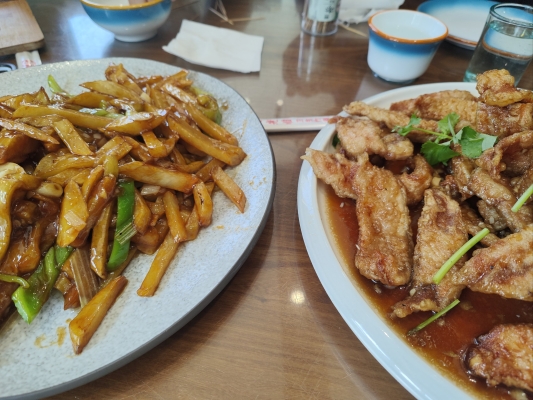 赤峰美食蒙餐平價店電話號碼-第1張圖片