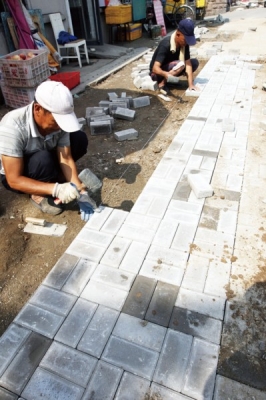 赤峰本地路面磚廠電話號(hào)碼查詢-第1張圖片