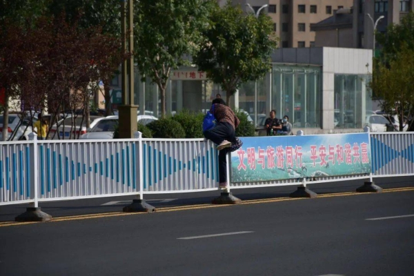 赤峰市和諧商場(chǎng)電話多少號(hào)-第1張圖片