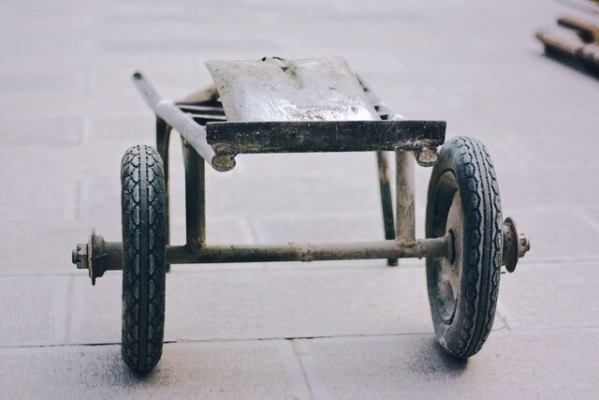 赤峰便宜小破車店電話多少號(hào)-第1張圖片