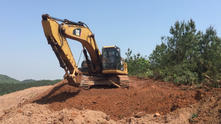赤峰鉤機(jī)維修電話號(hào)碼查詢電話-第1張圖片