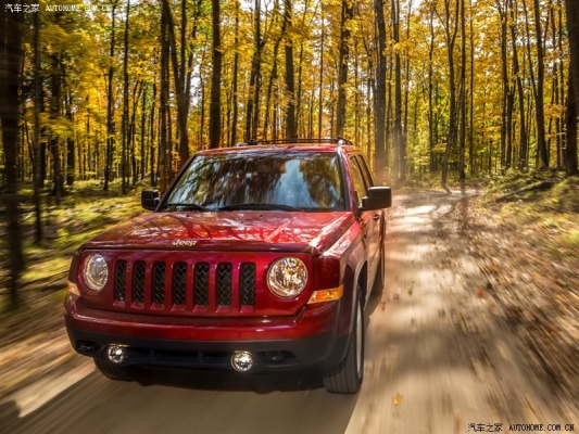 赤峰汽車精洗貼膜店電話號碼-第1張圖片