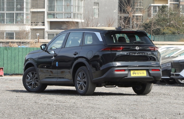 東鵬日產(chǎn)赤峰4s店電話號(hào)碼-第1張圖片