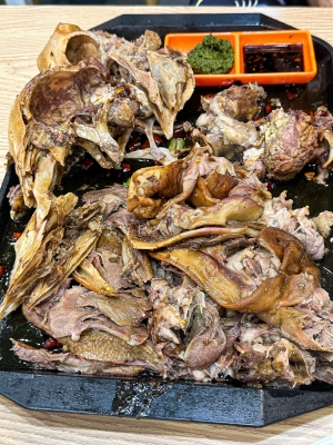 赤峰清真美食鹵羊頭店電話號碼-第1張圖片