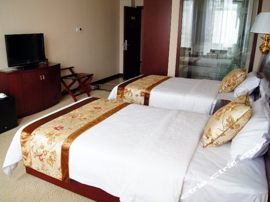 赤峰鴻鑫賓館地址電話多少號(hào)-第1張圖片