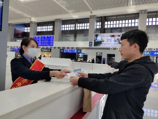 沈陽(yáng)到赤峰大客電話號(hào)碼-第1張圖片