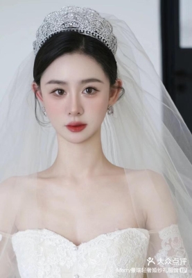 赤峰曼瑞婚紗化妝師電話號(hào)碼-第1張圖片