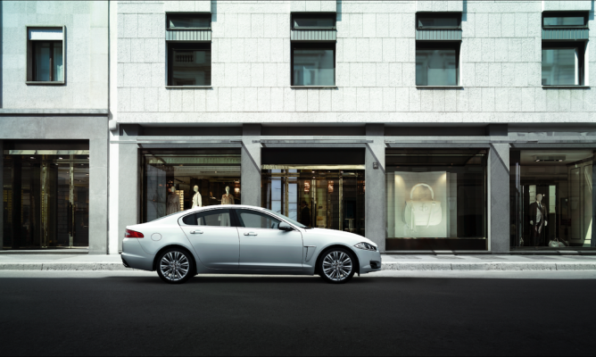 赤峰路虎大屏改裝電話地址是多少-第1張圖片