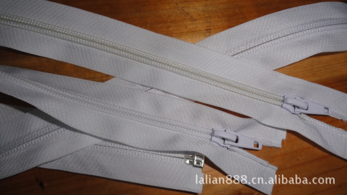 赤峰十號(hào)拉鏈批發(fā)電話號(hào)碼-第1張圖片