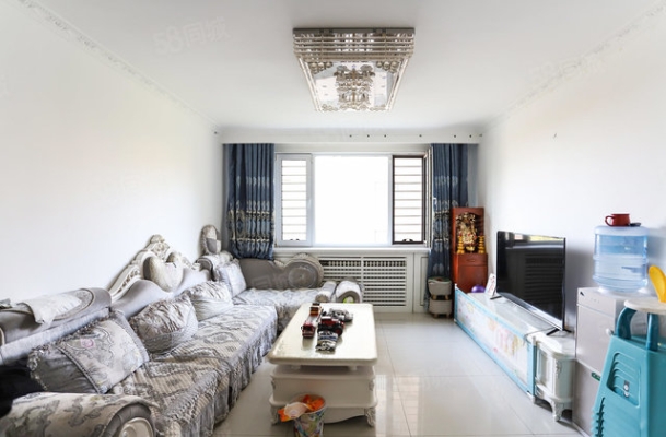 赤峰忠杰服飾店地址電話號碼-第1張圖片