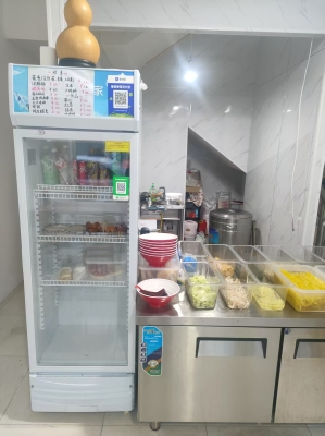 赤峰老盤(pán)街麻辣燙電話(huà)號(hào)碼-第1張圖片