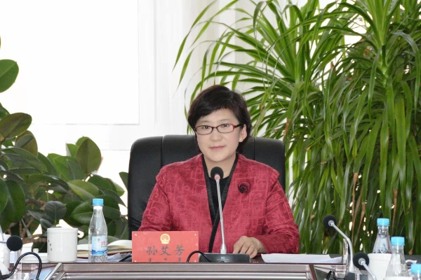 赤峰電視臺(tái)主持人電話號(hào)碼-第1張圖片