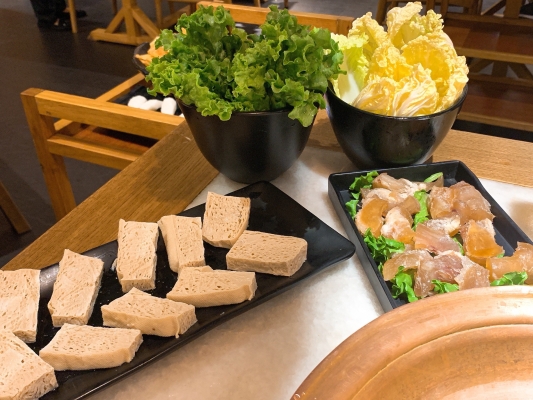 赤峰億龍牛肉店電話地址查詢-第1張圖片