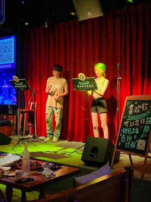 赤峰酒吧招聘歌手電話是多少號(hào)-第1張圖片